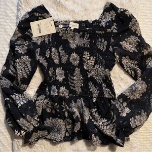 Böhme | NWT | Black Floral Smocked Top | Size Small